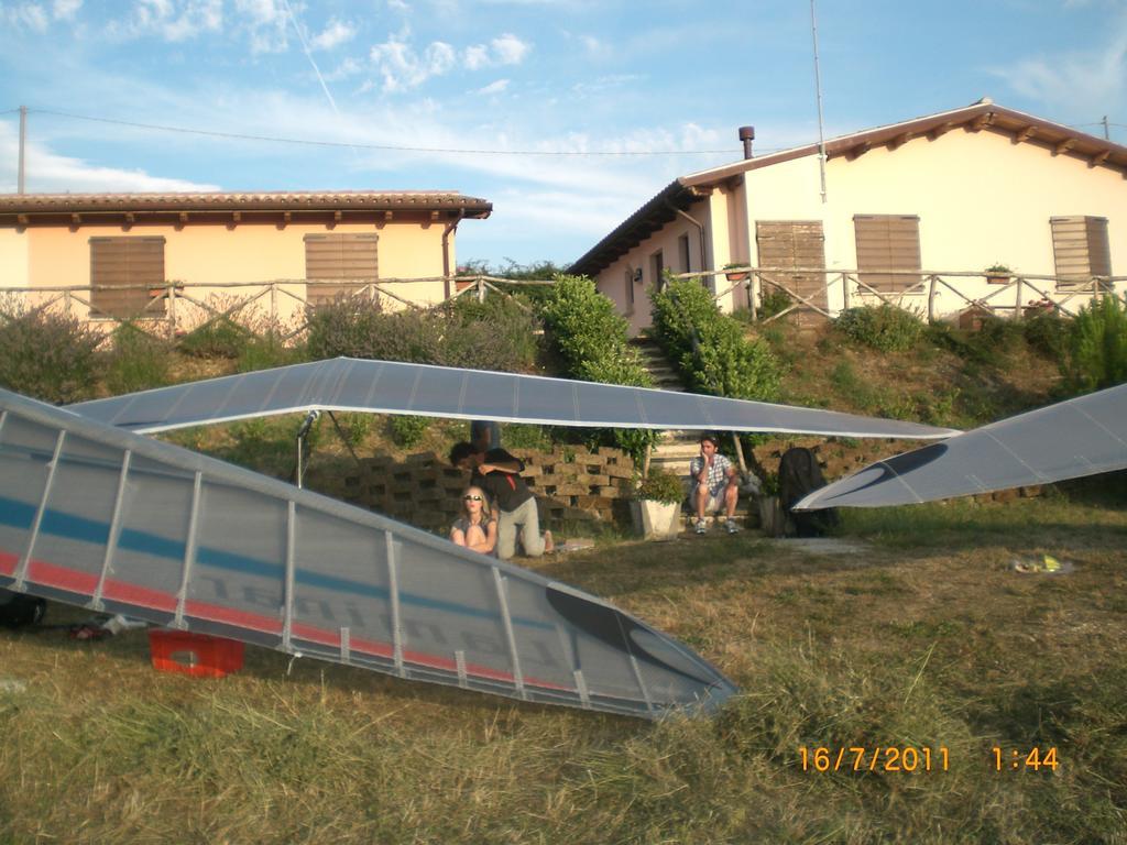 Santa Croce Villa Fossato di Vico Exterior foto